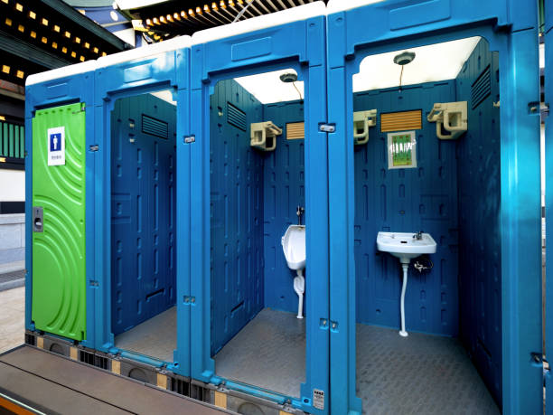 Best Portable restroom trailer rental  in Hewlett, NY